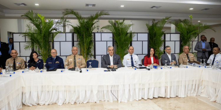 Abinader encabeza reunión de seguimiento al Plan de Seguridad Ciudadana