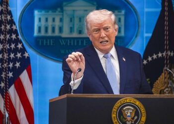 Trump: El estrecho de Ormuz será abierto