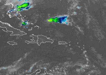 Aguaceros con tronadas y ráfagas de viento por vaguada este jueves