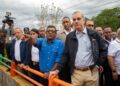 Presidente Abinader visita zona afectada por lluvia en Los Alcarrizos