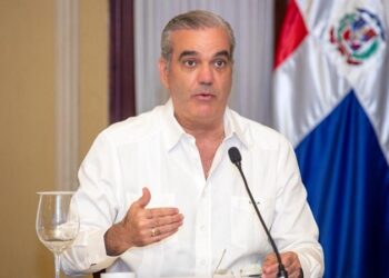 Presidente Abinader anuncia que el Gobierno mantendrá sin variación precios de los combustibles esta semana