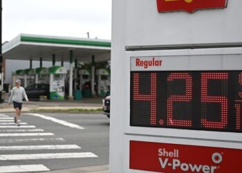 Se disparan los precios del petróleo en medio de la nueva escalada entre EE.UU. e Irán