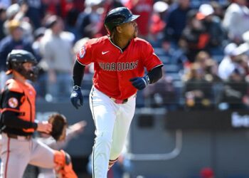 Con dos HR en la jornada, Ramírez asciende en otra lista histórica de Cleveland