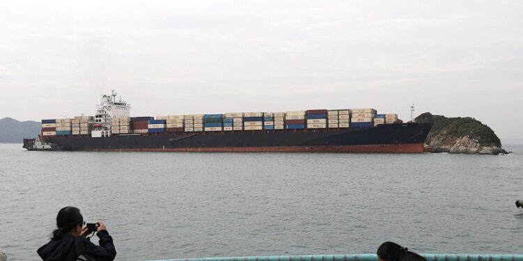 Trump anuncia la incautación de un buque de carga iraní