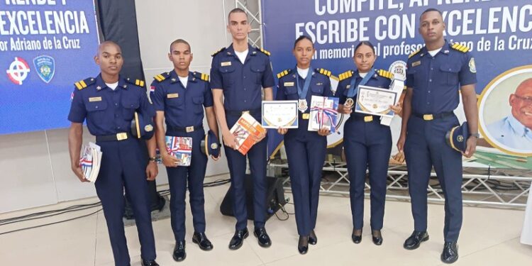 Cadetes de la Policía logran primeros lugares en Olimpiada de Ortografía de las Fuerzas Armadas