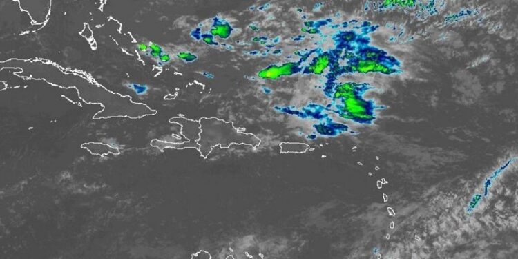 Vaguada continuará generando fuertes aguaceros esta tarde, 15 provincias en alerta y aviso