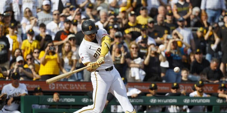 Griffin debutó con doble e hizo historia de múltiples maneras