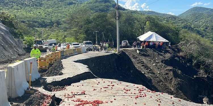 DIGESETT anuncia cierre parcial por derrumbe en vía hacia San José de Ocoa