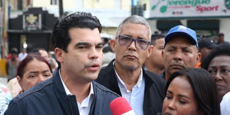 Director ejecutivo del Inapa recorre el sector de Herrera por lluvias