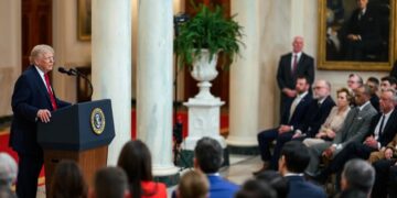 Estados Unidos usa el recurso de sitiar el estrecho de Ormuz