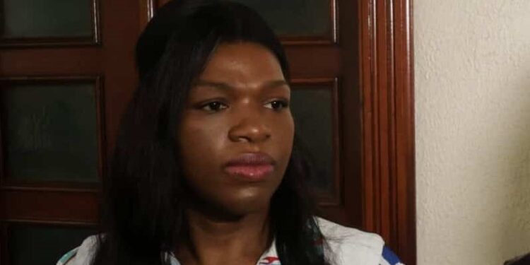 MP solicita siete años de prisión para Elizabeth Silverio en nuevo juicio por usurpar funciones en el área de salud