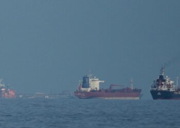 Irán anuncia nuevo cierre de Ormuz por el rechazo de Trump a levantar el bloqueo naval