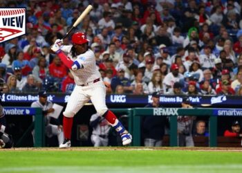 ¡Bienvenido a las Mayores… Reyes pega BAMBINAZO en su primer turno al bate!