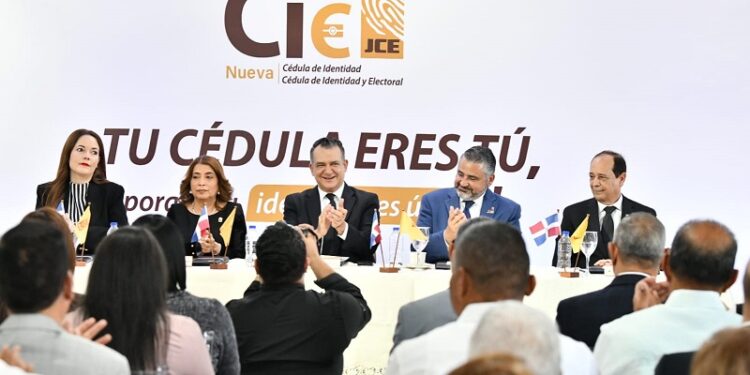 JCE deja abierto el proceso de cedulación a nivel nacional