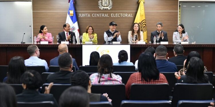 JCE logra recertificación de sus cuatro normas ISO