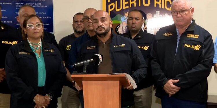 Se entrega tercer sospechoso vinculado a muerte de policía