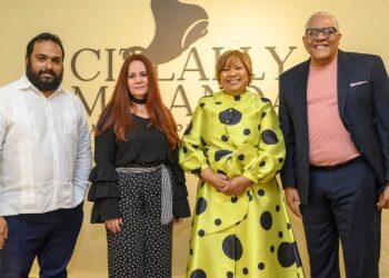 Centro Cultural Banreservas inaugura exposición Demasiado no es suficiente, de Citlally Miranda