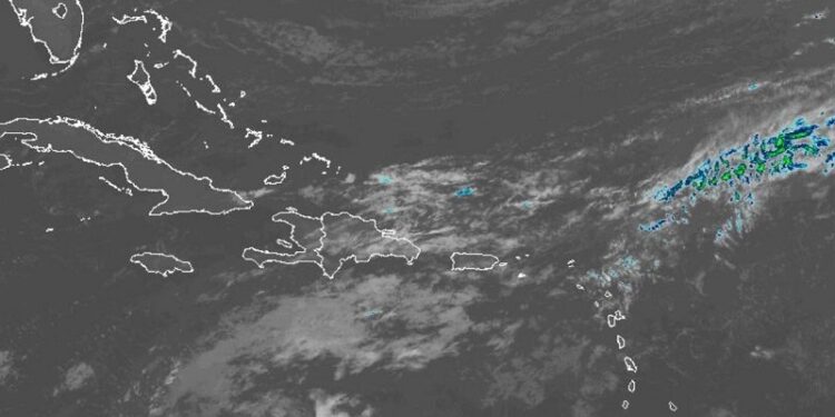 Vaguada continuará generando fuertes aguaceros esta tarde