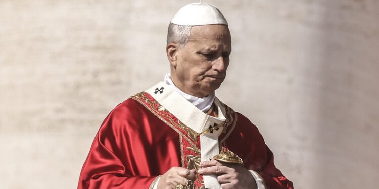 El papa León XIV advierte que «los tiranos están asolando el mundo»