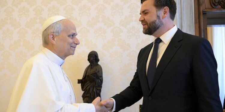 «Debe tener cuidado»: J.D. Vance lanza advertencia al papa León XIV