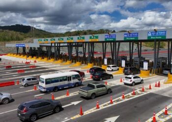 Semana Santa 2026 rompe récord de tránsito: más de 891.000 vehículos han cruzado los peajes
