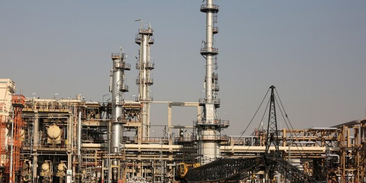 Irán responde a las advertencias de Trump sobre el supuesto colapso inminente del sistema petrolero iraní