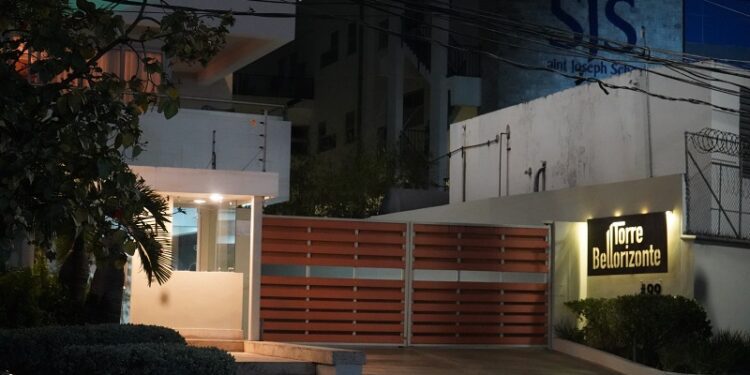 Tribunal rechaza suspender juicio en caso de estafa inmobiliaria por US$300.000