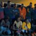 Ejército detiene a 23 indocumentados tras abandono de jeepeta en Valverde