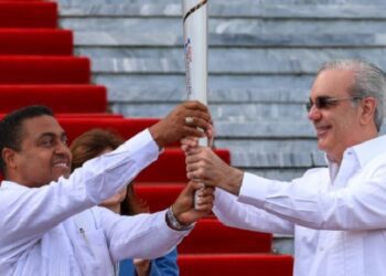 Inicia el recorrido de la antorcha de los Juegos Centroamericanos y del Caribe