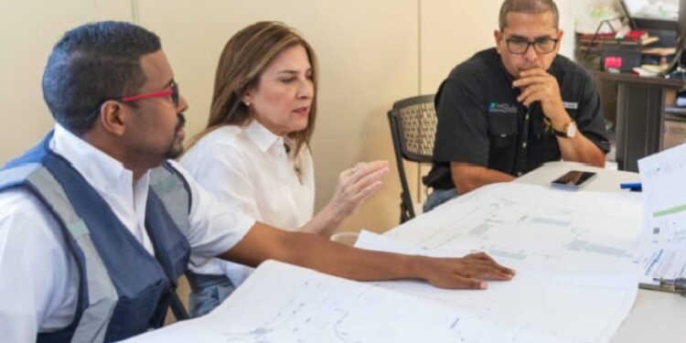 Carolina informa que ejecución del remozamiento del parque Enriquillo ha avanzado en un 45 %