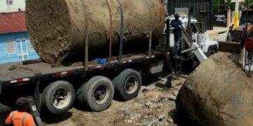 Desmantelan estación clandestina de combustible en San Juan