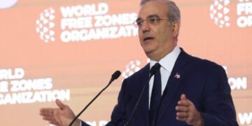 Abinader presenta a RD como una de las mejores decisiones de inversión del hemisferio en Congreso Mundial de Zonas Francas