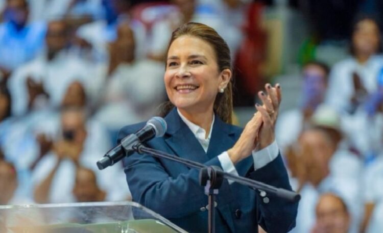Carolina ratifica en Santiago que será candidata presidencial PRM