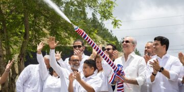 Presidente Abinader y Wellington Arnaud inauguran acueducto múltiple San José de Ocoa-Sabana Larga