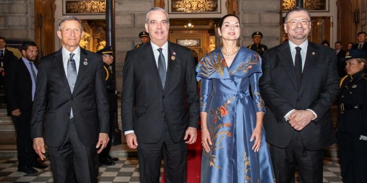 Presidente Abinader participa en cena ofrecida por su homólogo de Costa Rica, Rodrigo Chaves Robles