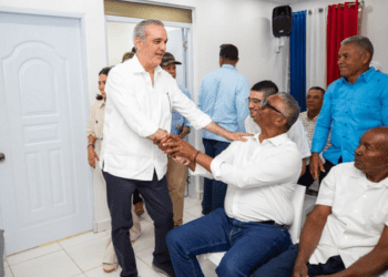 Presidente Abinader anuncia apoyo a productores afectados por lluvias en la Línea Noroeste