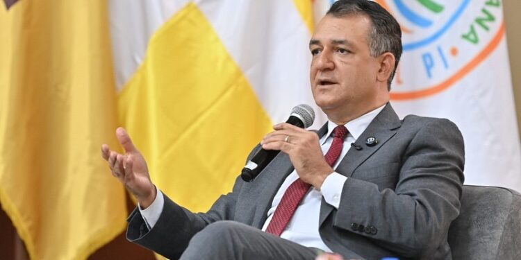 Cumpleañeros de abril tienen hasta el 11 de mayo para renovar su cédula, dice el Presidente de la JCE