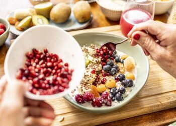 Comer de forma irregular eleva el riesgo de padecer depresión