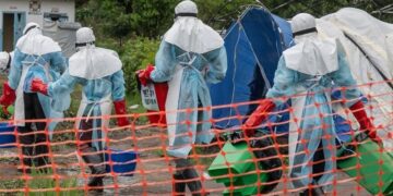 Prohíben la reentrada a EE.UU. a titulares de green card que hayan estado en países con brote de ébola