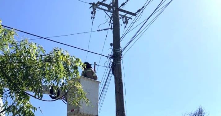 Edesur instala dos nuevos transformadores en Palo Alto, Barahona
