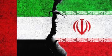Ejército de Irán comenta los ataques contra objetivos en EAU