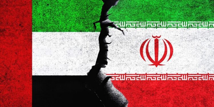 Ejército de Irán comenta los ataques contra objetivos en EAU