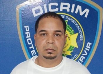 “El Gánster”, implicado en muerte de “La China”, se entrega a la Policía