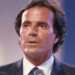 Julio Iglesias reactiva su ‘arma judicial’ contra una aliada de Sánchez en el Gobierno
