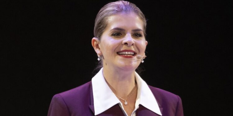 Laura Fernández jura como presidenta de Costa Rica