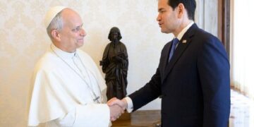 León XIV se reúne con Marco Rubio: reiterado el compromiso con la paz