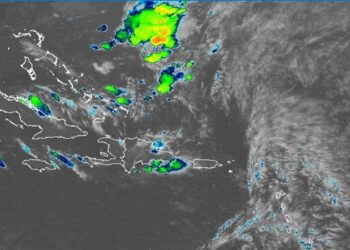 Vaguada produce lluvias, tormentas eléctricas y ráfagas de viento en distintos puntos del país
