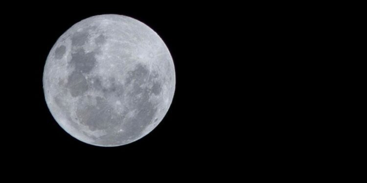 La Luna nos regalará este fin de semana un raro fenómeno que no se repetirá hasta 2028
