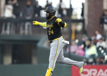Ozuna fija su próxima meta tras unirse al club de los 300 HR: “¡Vamos por 400!”
