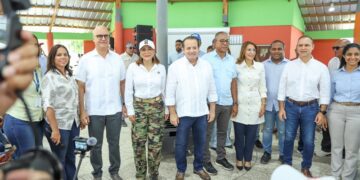 Gobierno entrega segundo Bono de Emergencia a familias afectadas por lluvias en Villa Montellano